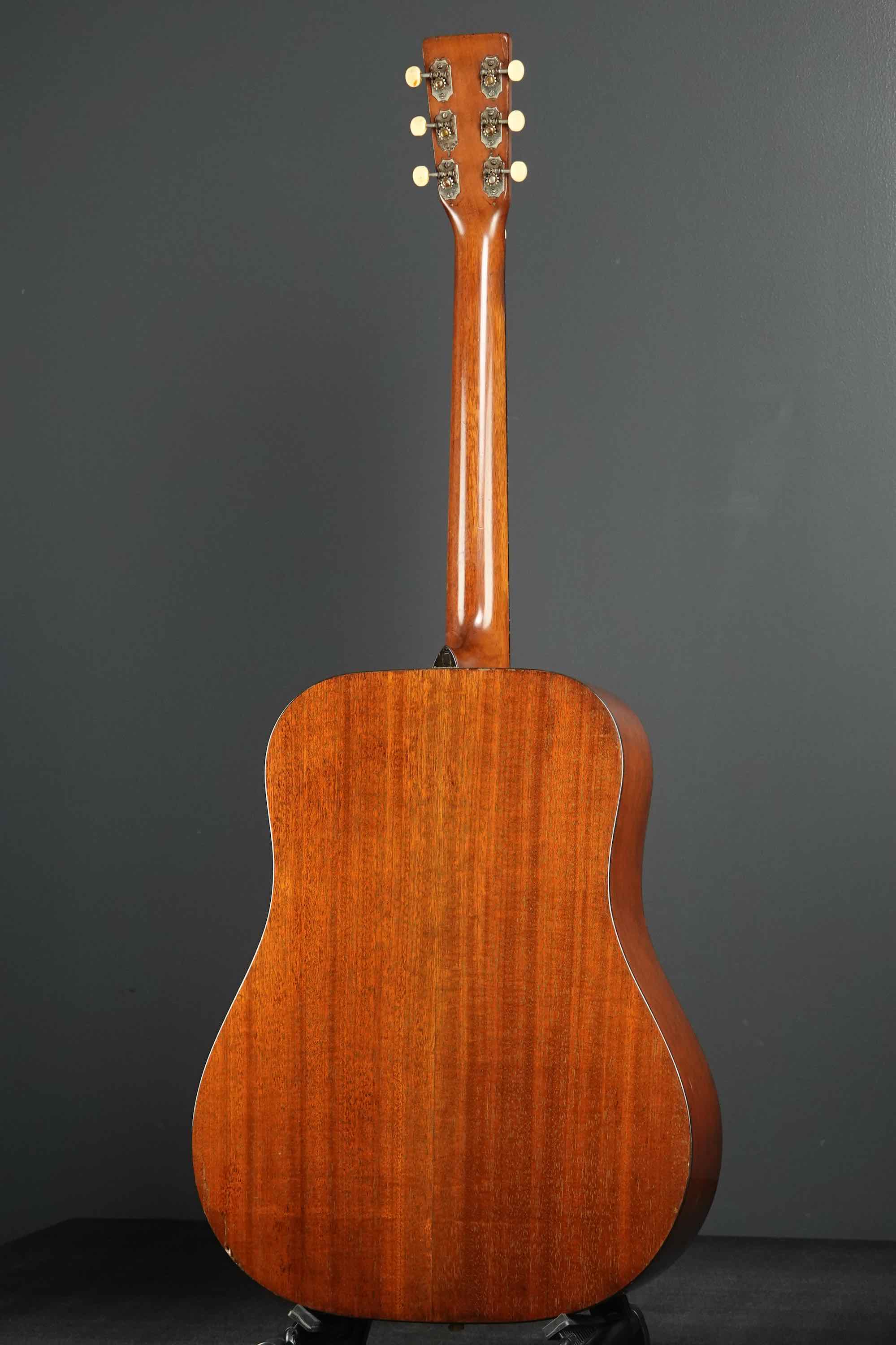 Martin D-18 | 楽器詳細ページ [Blue-G]