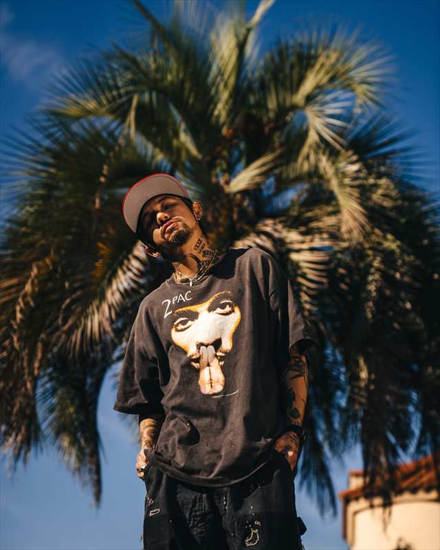 SAINT Mxxxxxx x 2PAC 2PC_SS TEE 2PAC Black