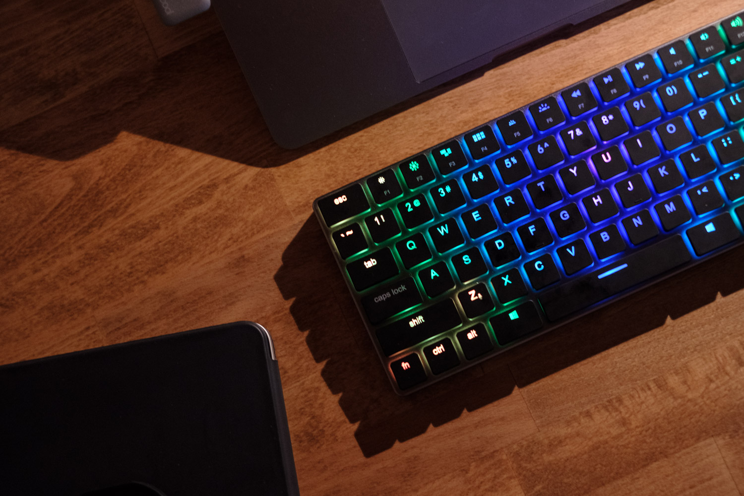 ゲーミングキーボードみたいなワイヤレスキーボード Vinpok Taptek