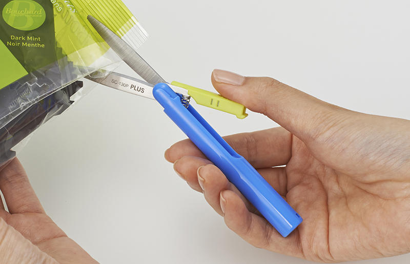 新製品】携帯はさみ「フィットカットカーブ ツイッギー」ディズニー