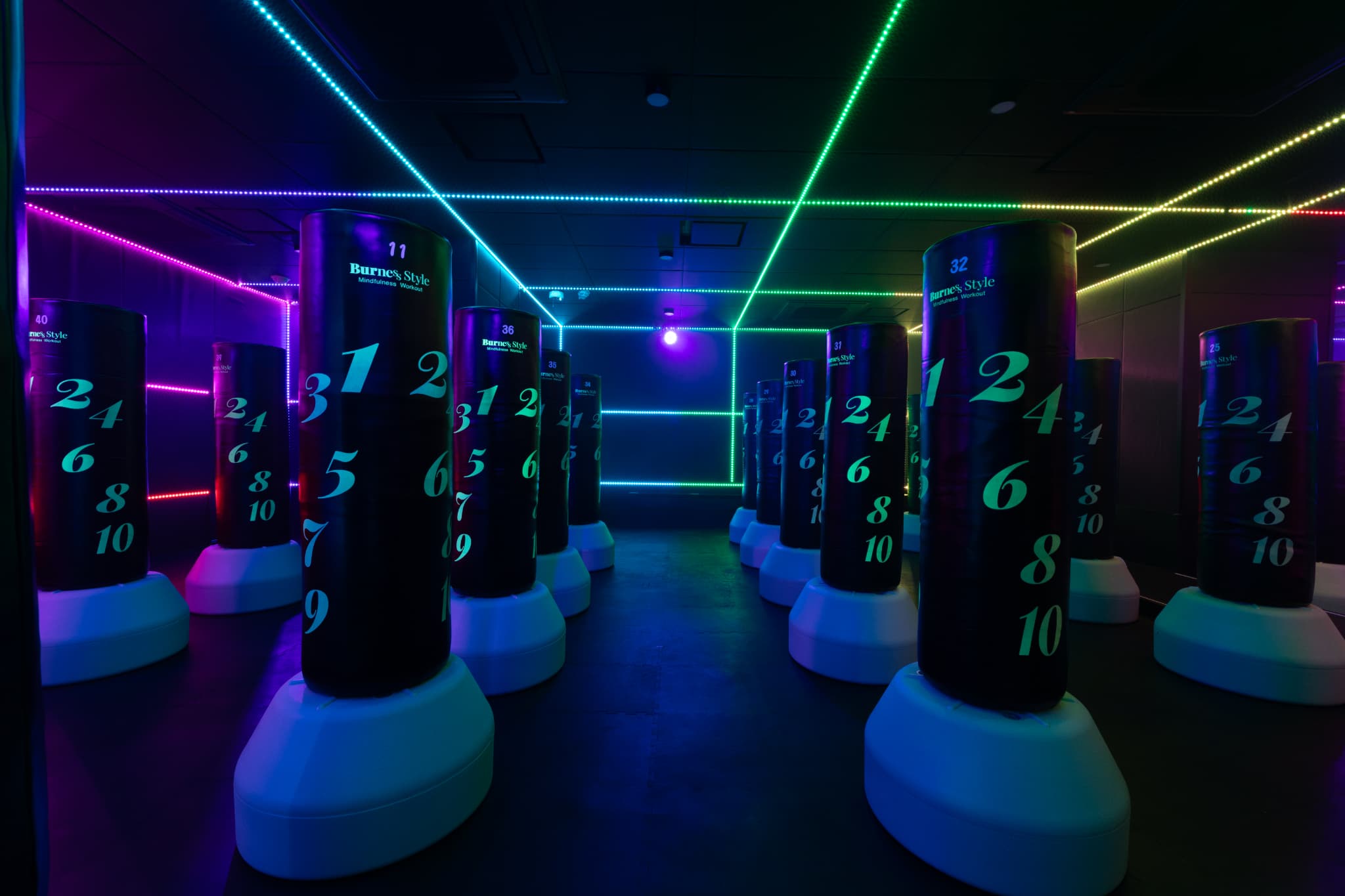 弥富店｜暗闇キックボクシング – BurnesStyle（バーネススタイル）