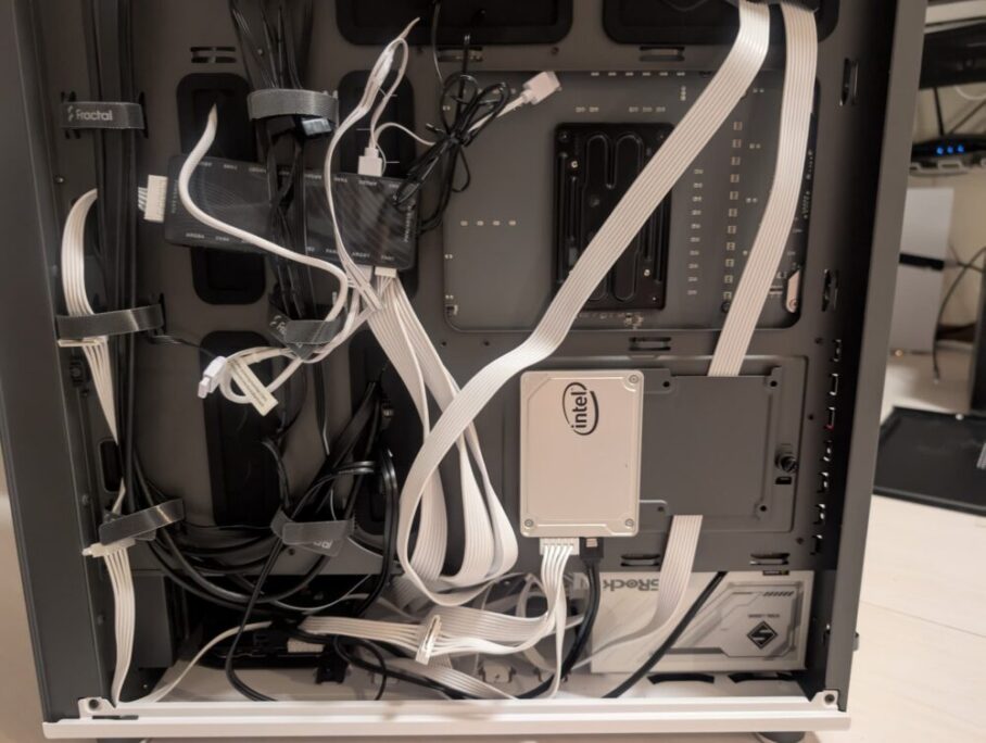 自作PC】6年ぶりにデスクトップパソコンを新調した話【組み立て編