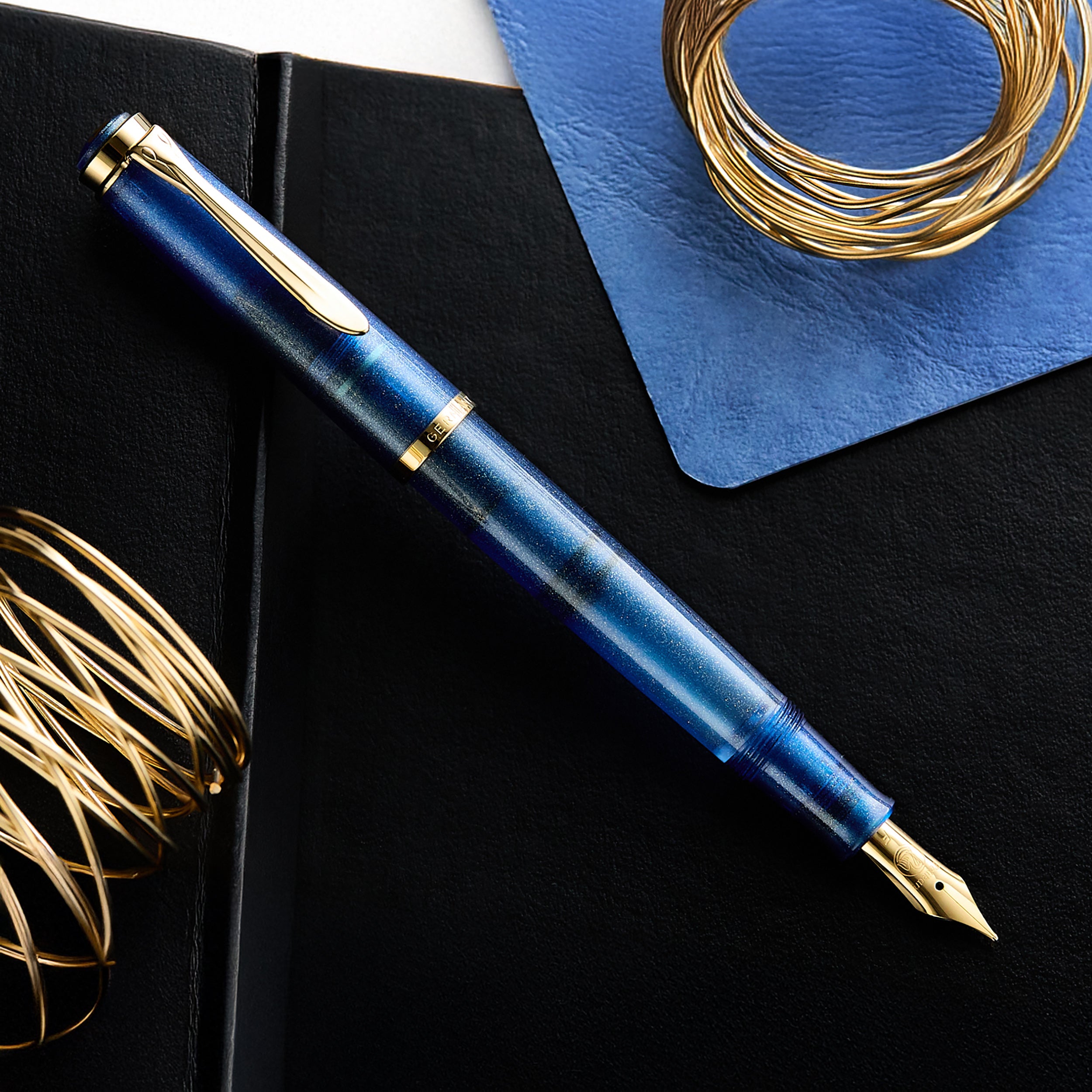 Pelikan M200 Fountain Pen - Golden Lapis (Special Edition) - The