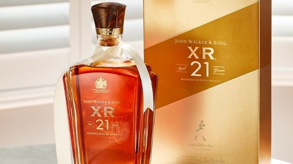 John Walker & Sons XR 21: The Legacy Blend l Gafencu Magazine