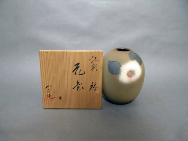 埼玉県 川越市で「林小六（林慶六）」や「ボヘミアガラス」の花瓶を