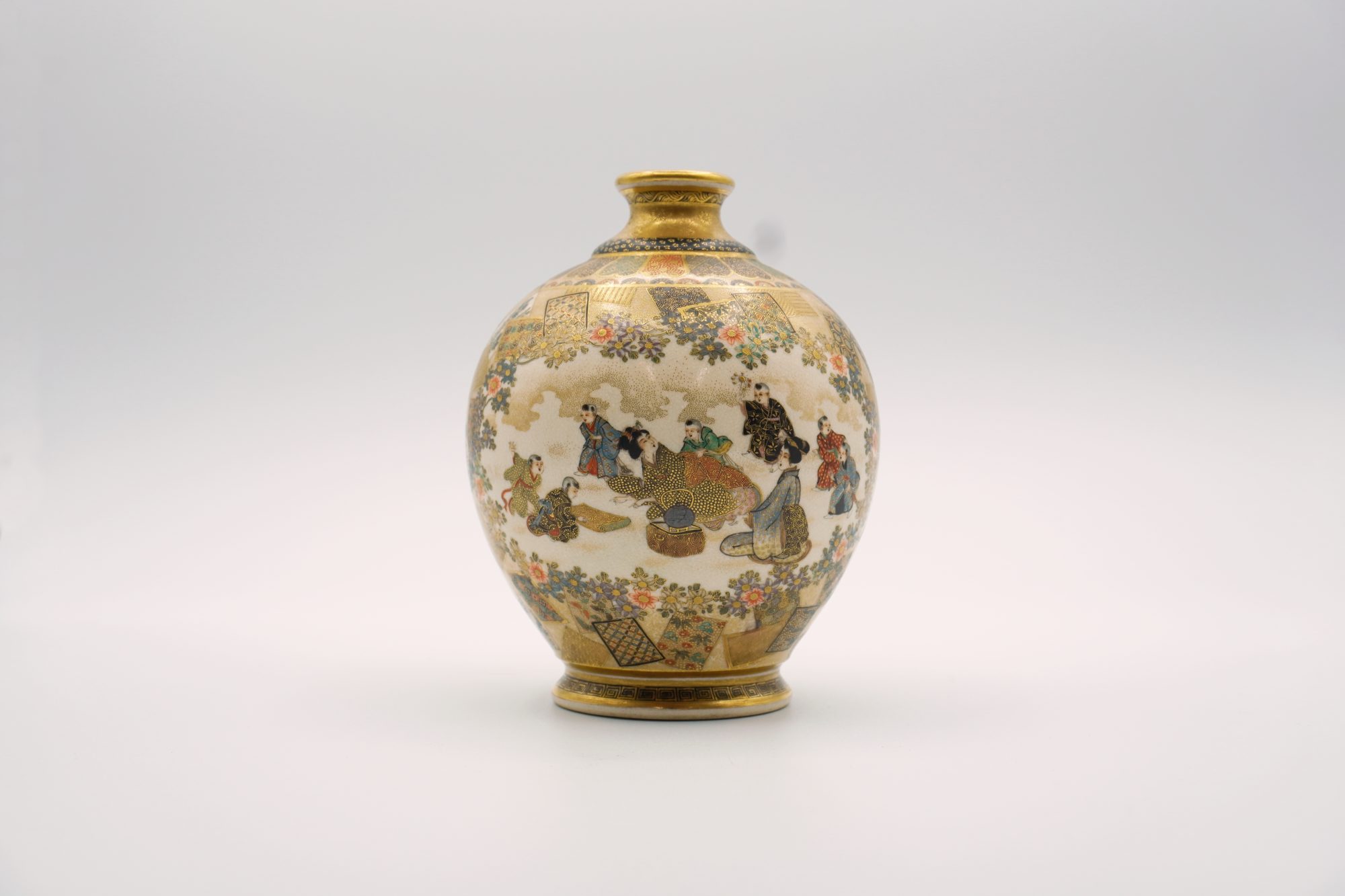 錦光山 錦手 風俗図花瓶 | 明治工芸・明治金工の販売専門店ならGallery尚