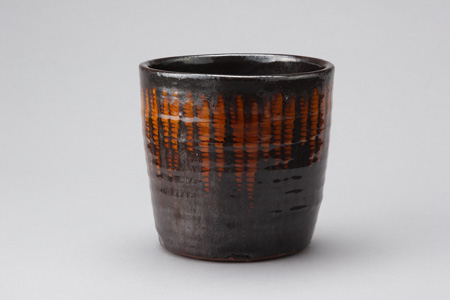 バーナード・リーチ作 鉄釉流掛筒形建水 てつゆう ながしがけつつがた