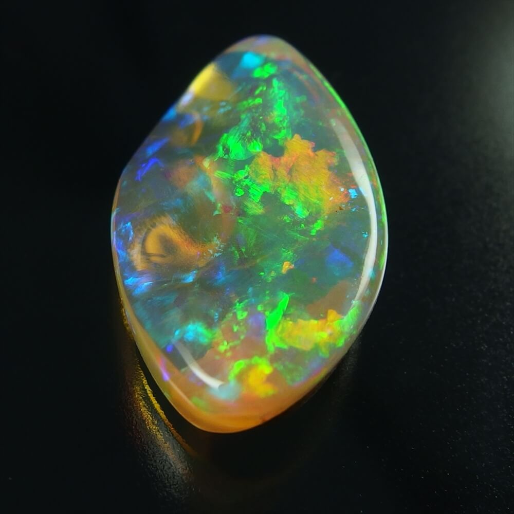 ウッドオパール（Wood Opal）とパイプオパール（Pipe Opal