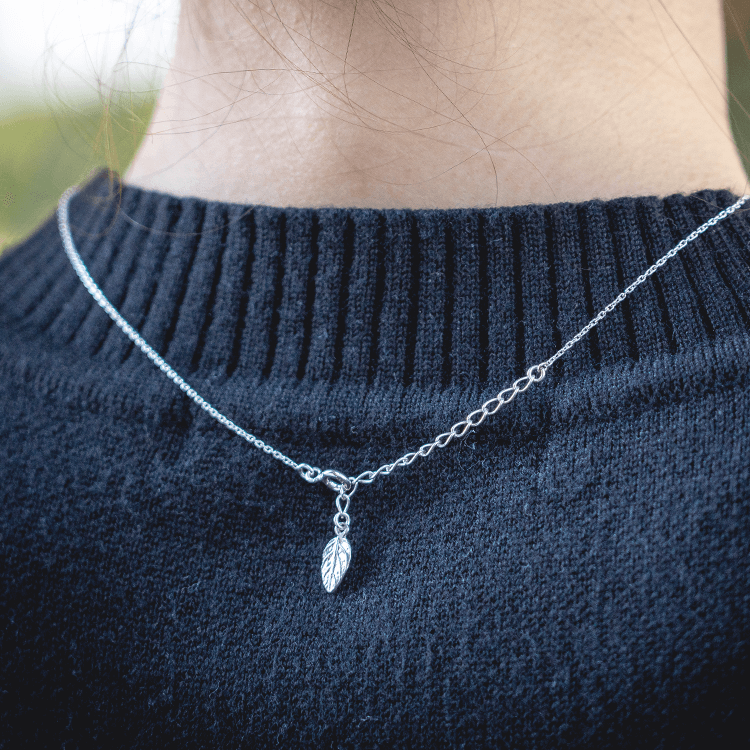 ジブリ美術館オリジナル ネックレス「トトロ ミントの葉」｜三鷹の森