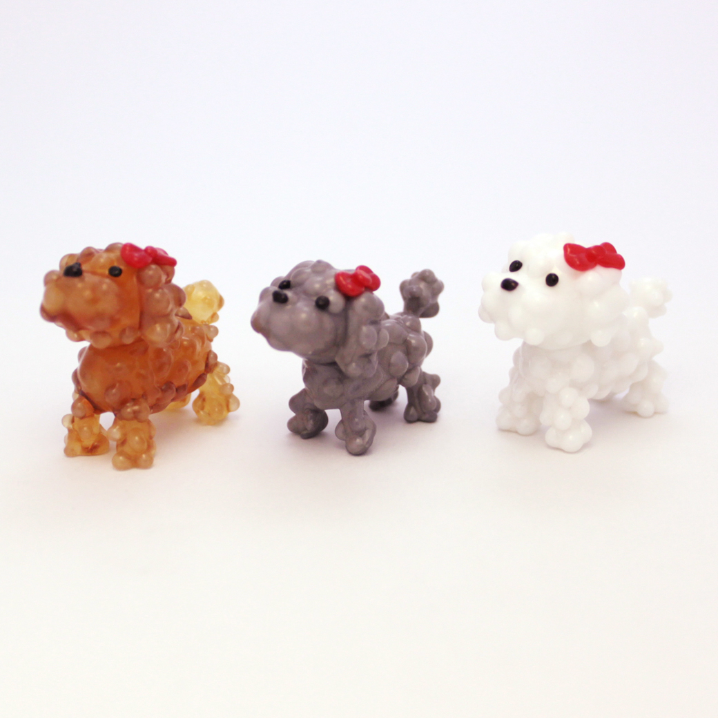 ガラス細工：トイプードル BR ・ GR ・ WHのご紹介｜有限会社グラス