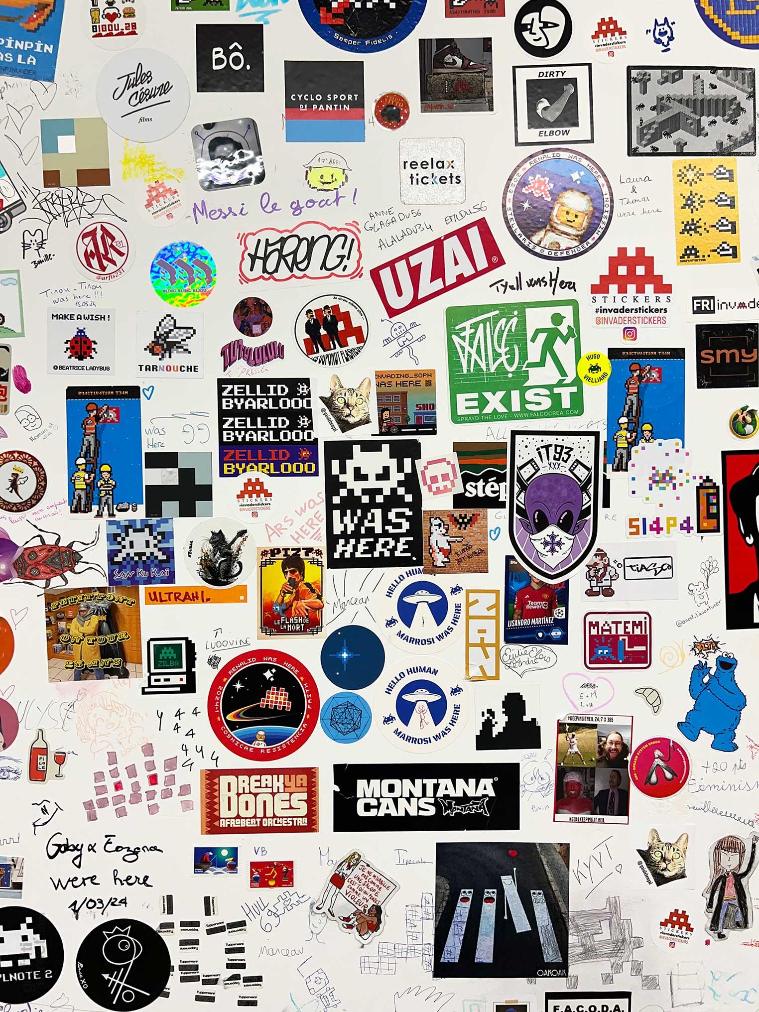 Invader Space Station インベーダー アート 限定ステッカー 【公式通販】