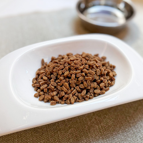 yum yum yum！ ハイシニア 13+ チキン やわらかドライタイプ YUMYYX50