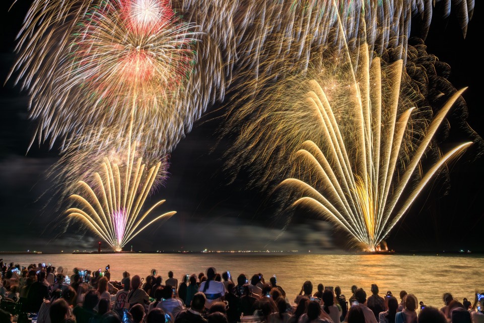秋の夜空を彩る「鈴鹿げんき花火大会」2025年9月13日開催！ | お知らせ