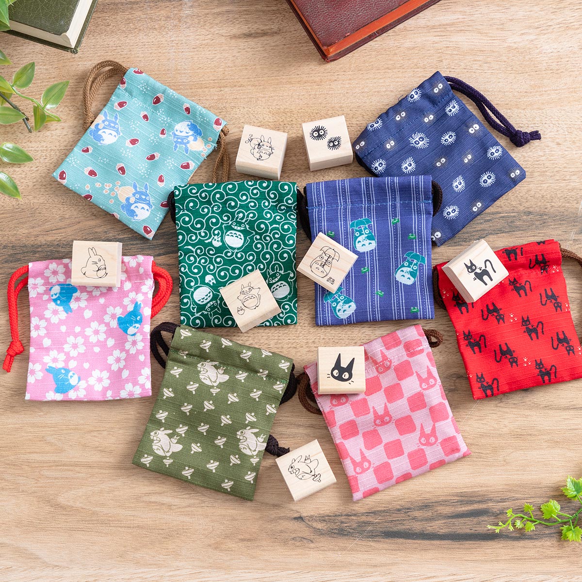 となりのトトロ きんちゃく すたんぷ トトロとコマ | どんぐり共和国