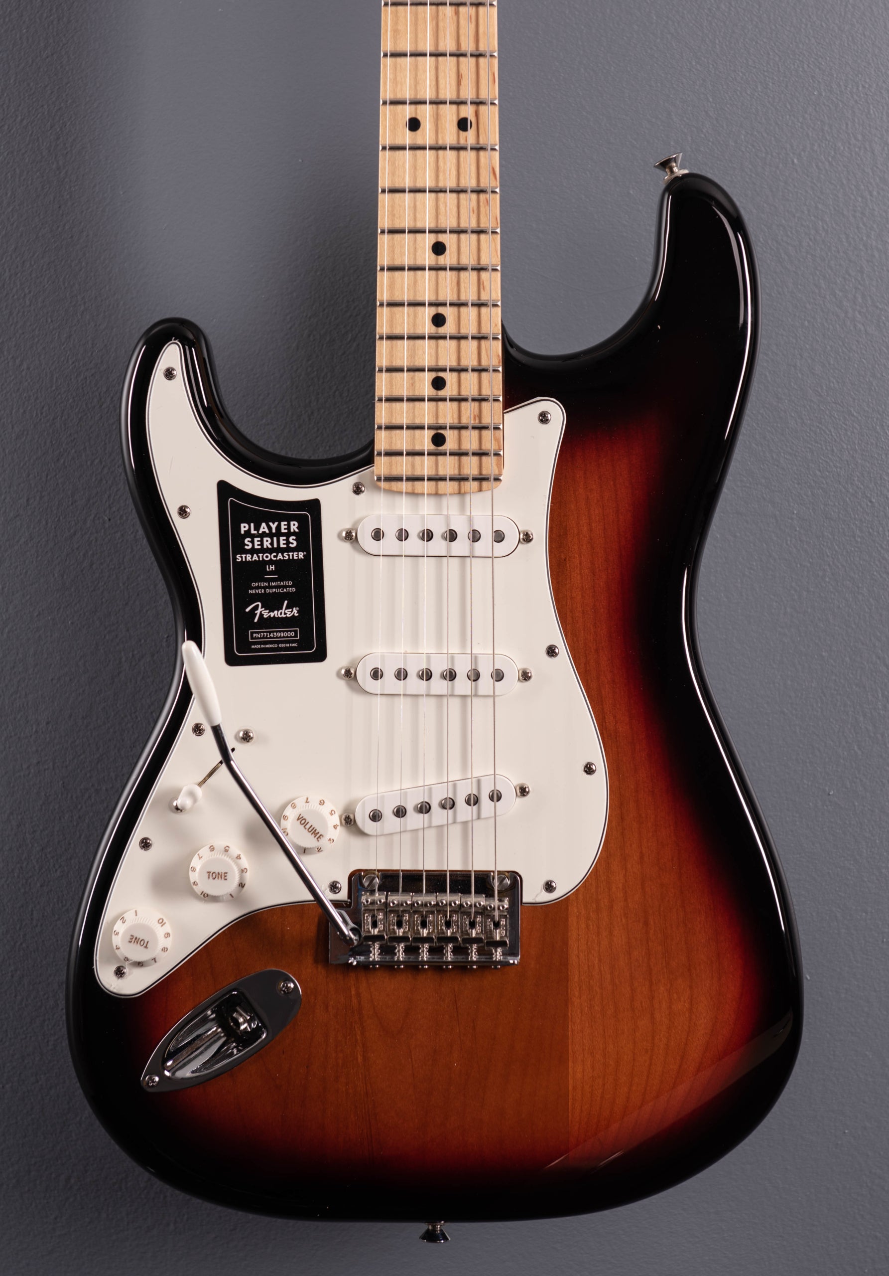 Player Stratocaster Left-Handed w/Maple Fingerboard - 3-Color