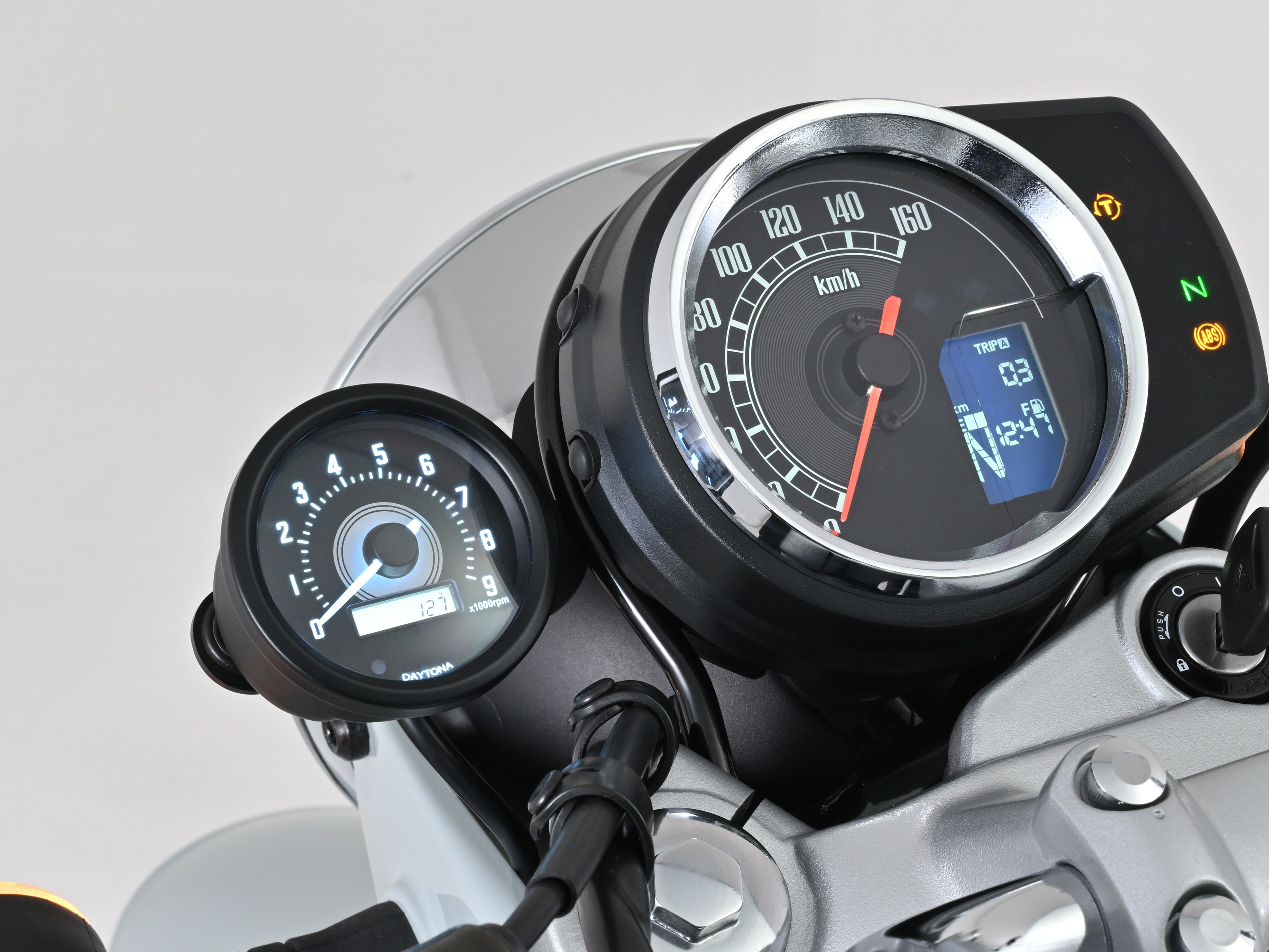 VELONA 電気式スピードメーター Φ60 インジケーター付き 説明書あり