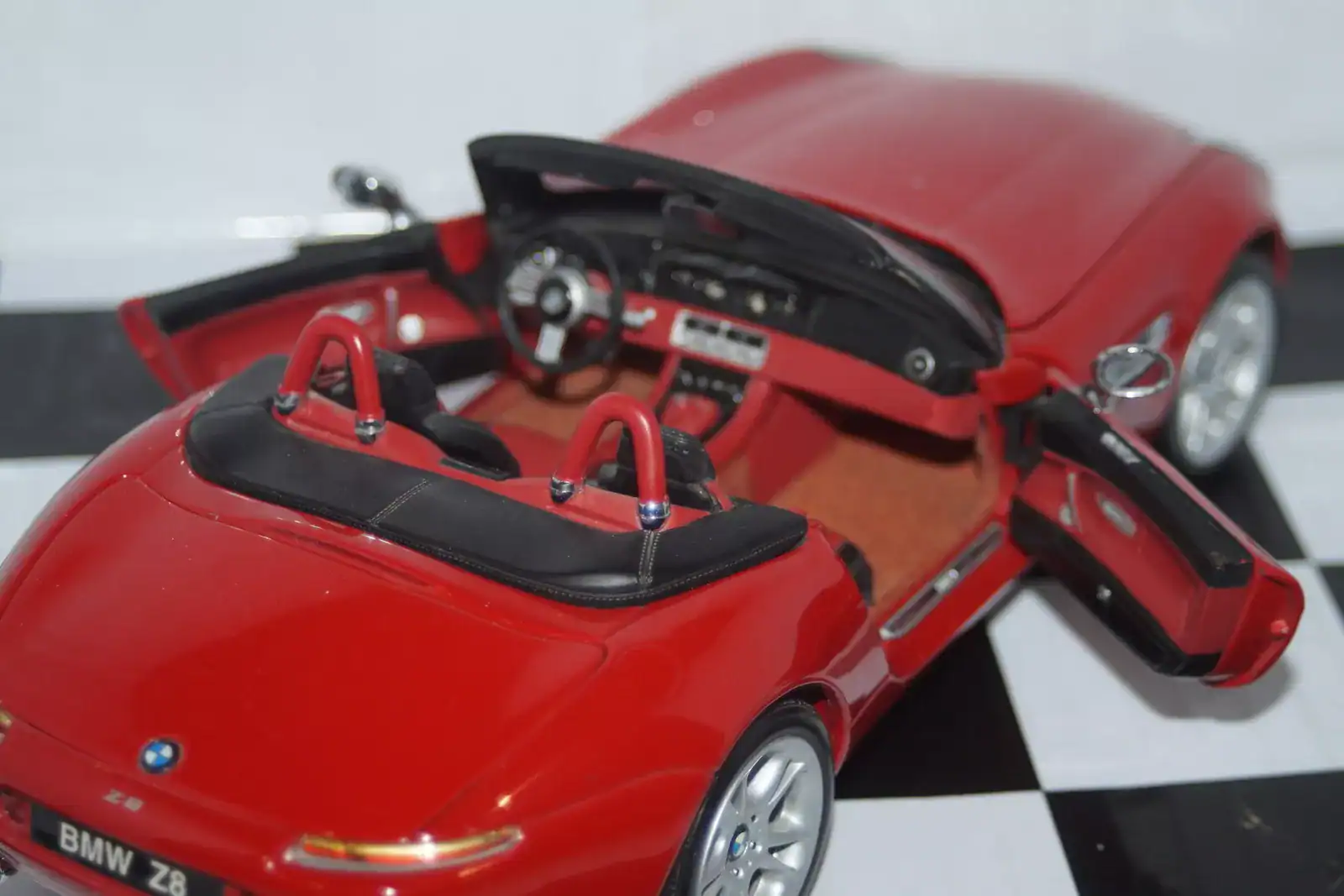 京商BMW Z8 レッド 京商 BMW Z8 赤