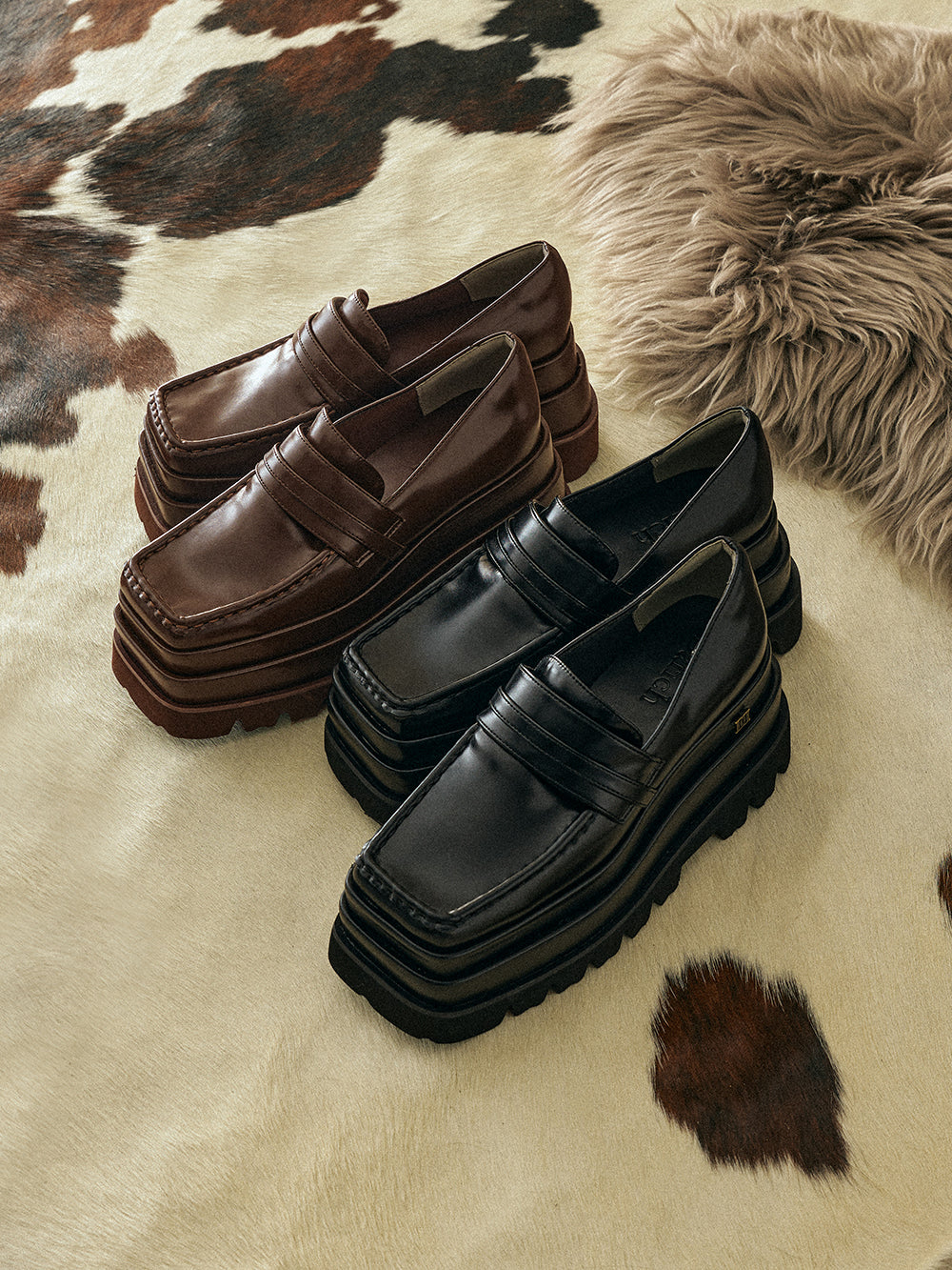 レザータグパッチボリュームマフラー – Darich (ダーリッチ)