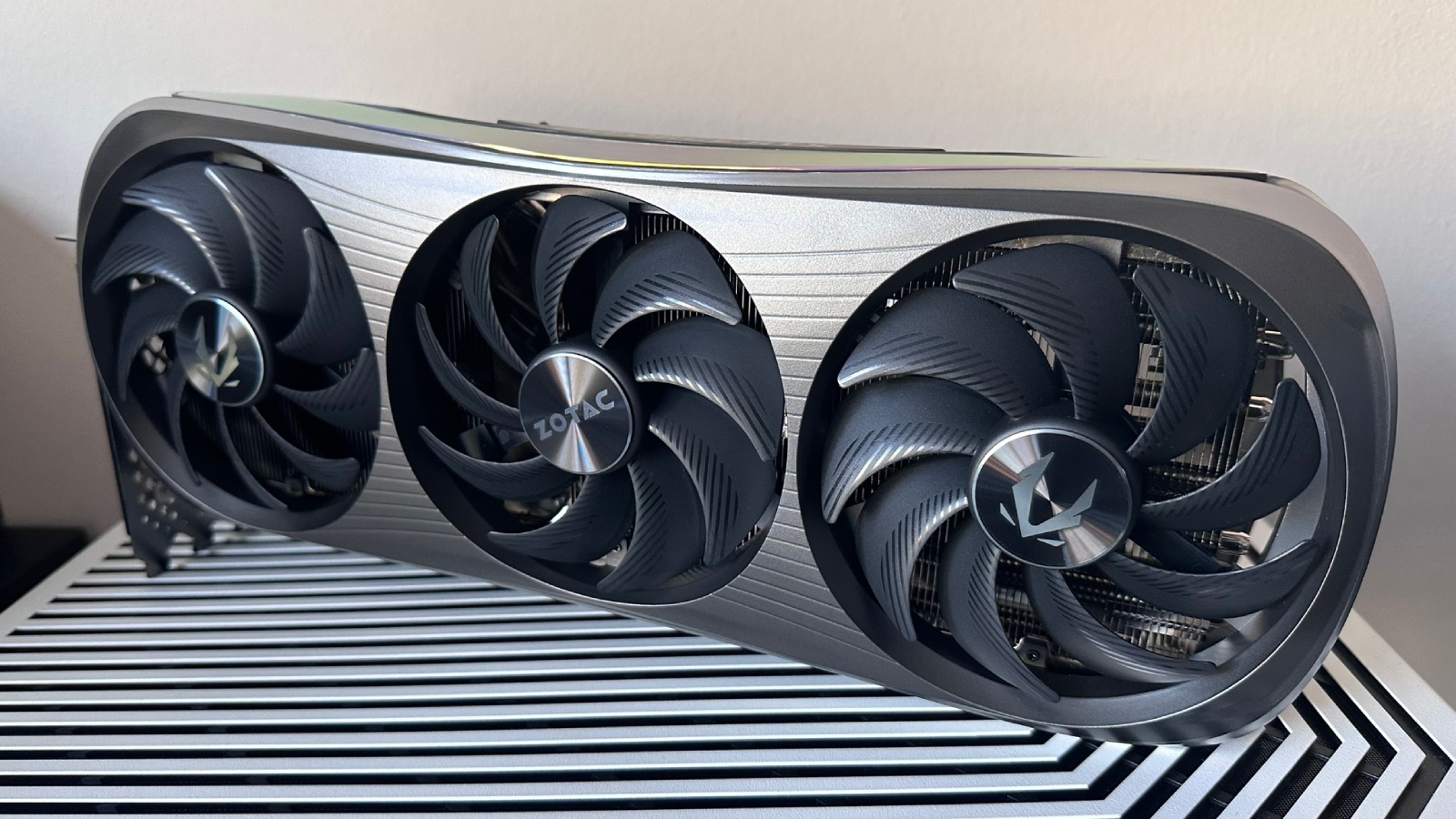 Nvidia RTX 4070 Ti ZOTAC AMP Extreme AIRO review - Dexerto