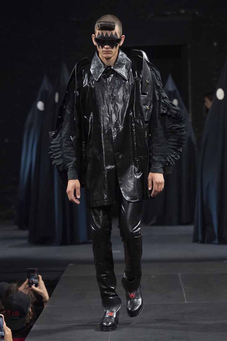 PFW: WALTER VAN BEIRENDONCK Spring Summer 2023 Menswear Collection