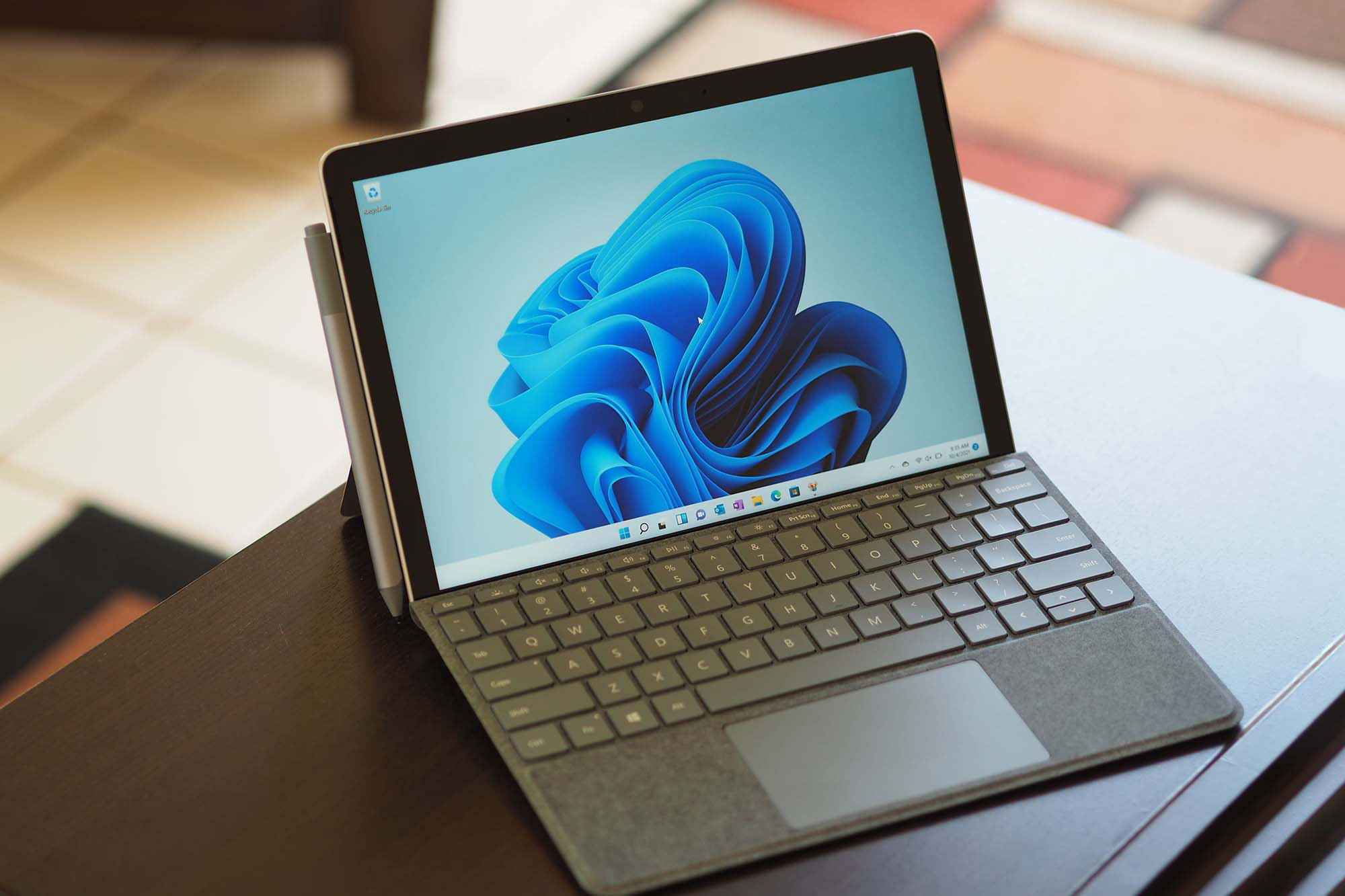 Microsoft Surface 販売 Go3 128GB 8GB RAM プラチナ Microsoft
