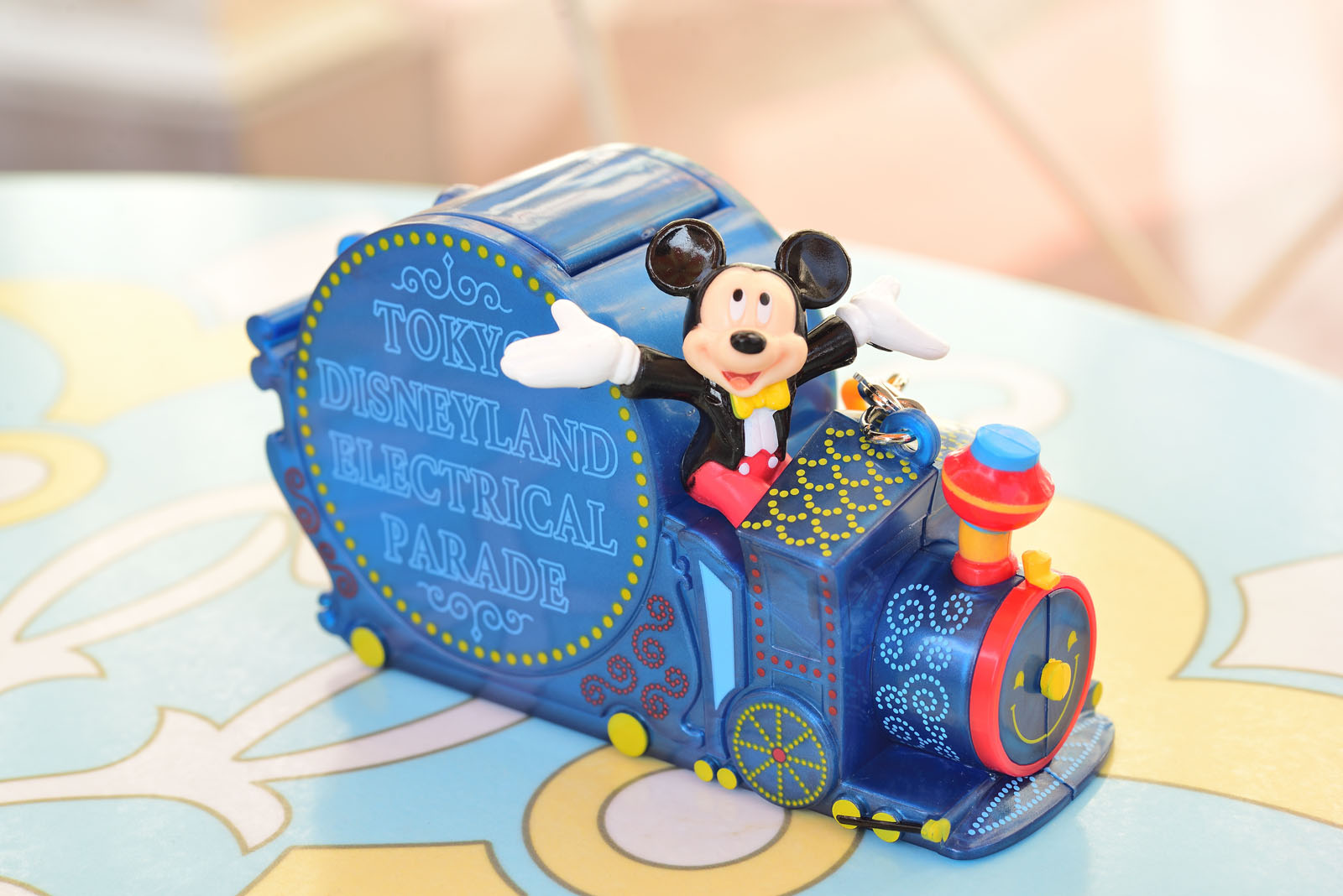 エレクトリカルパレードとファンタズミックがグッズに！ミッキーのミニ