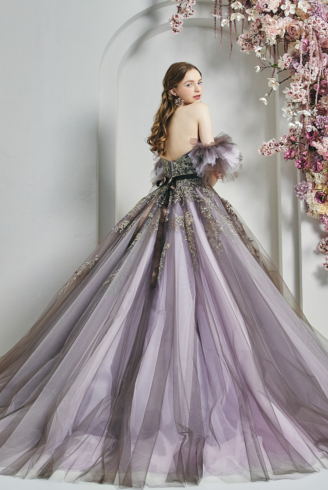 LU-0154 | DRESS GALLERY BOX