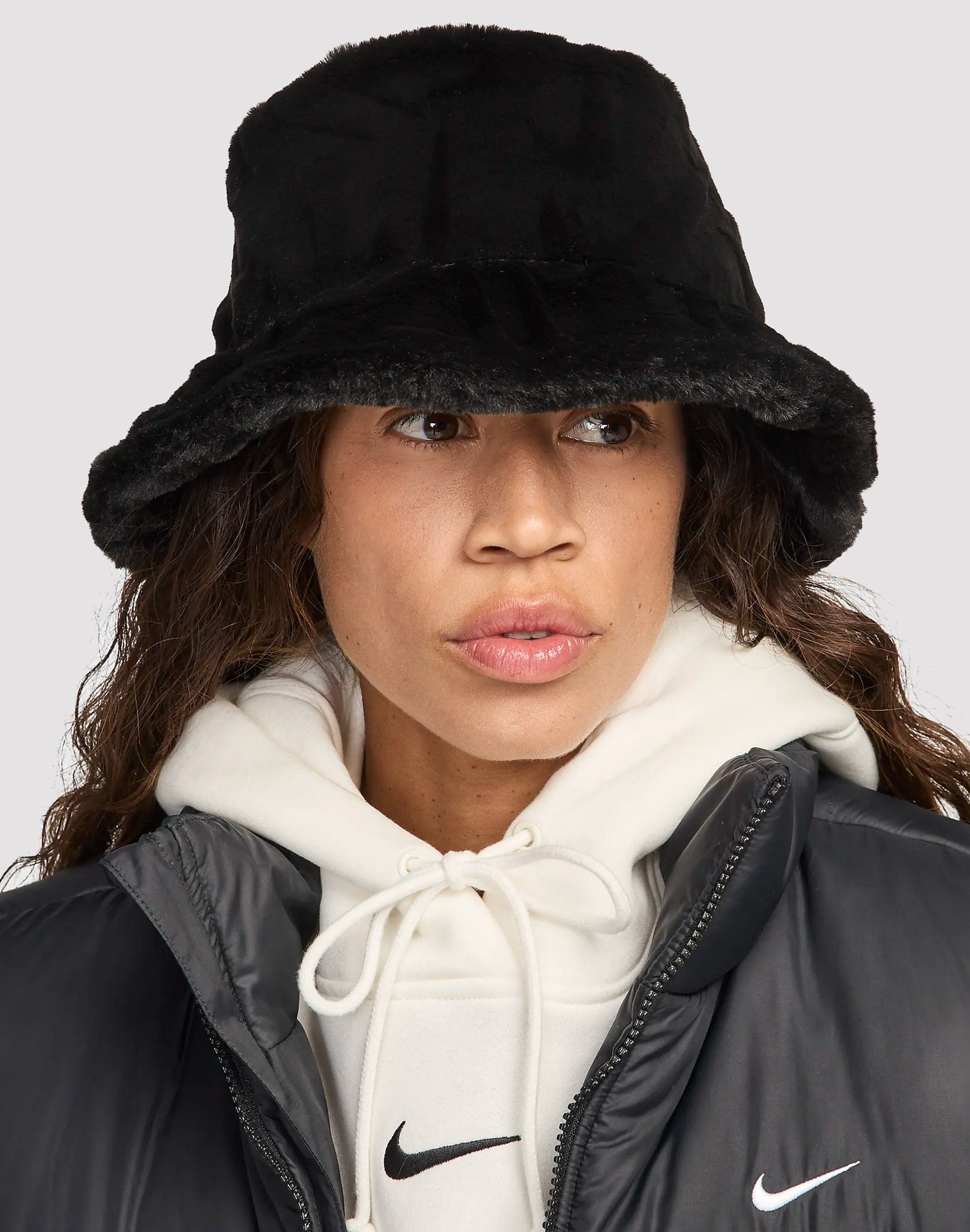 Nike Apex Faux Fur Bucket Hat – DTLR