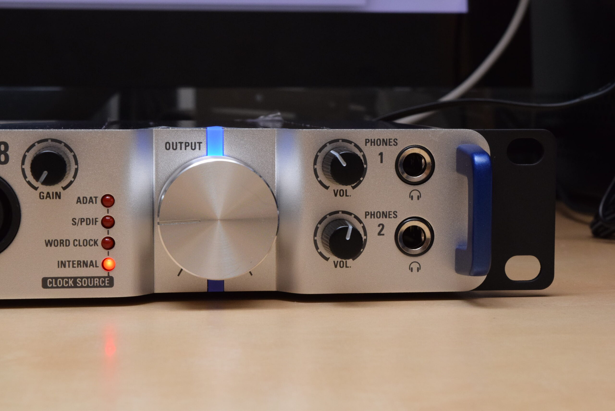 ZOOMのThunderboltオーディオIF、TAC-8が超高性能だ！ | DTMステーション