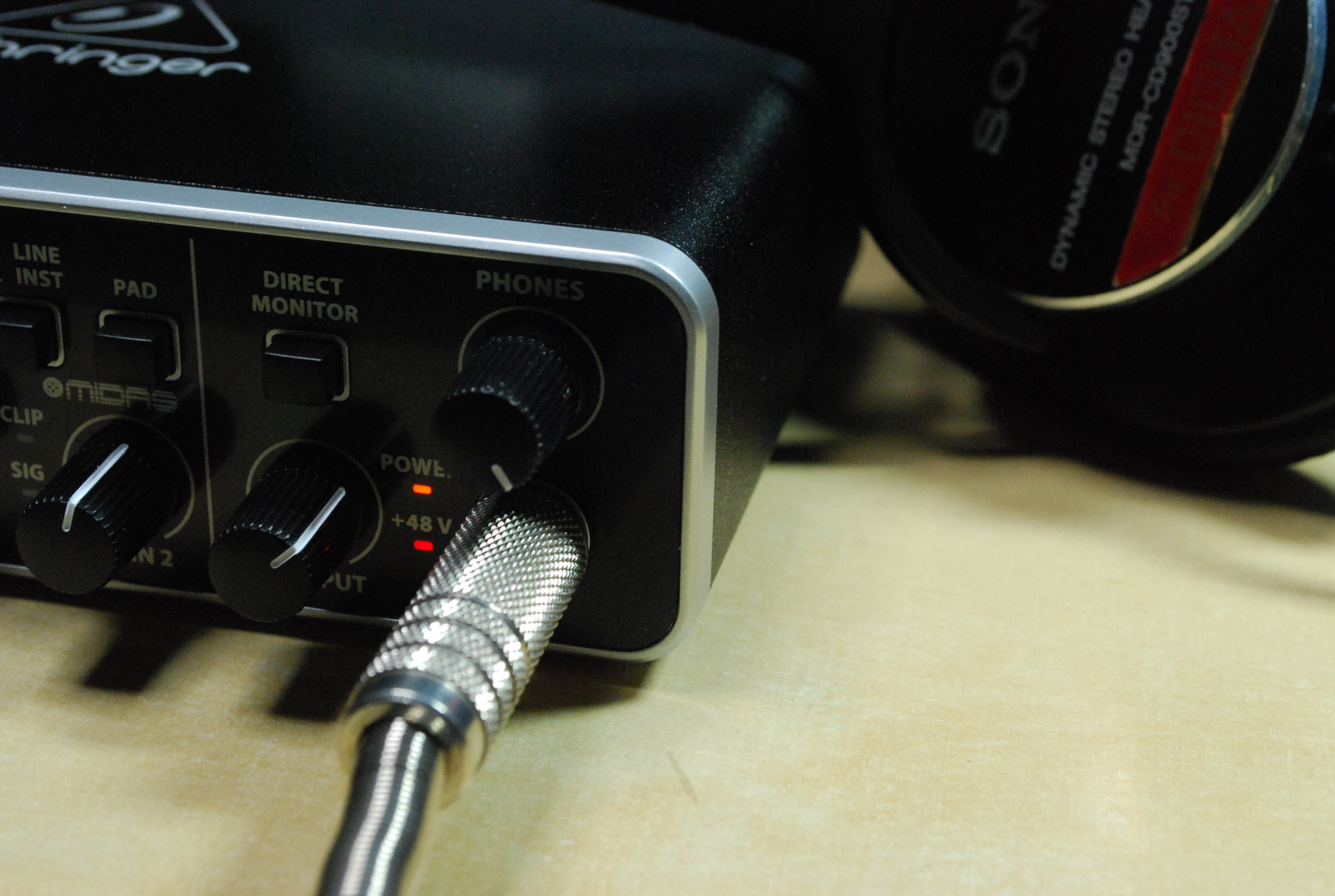 オーディオインターフェイスが4,698円!?価格破壊のbehringer U-PHORIA