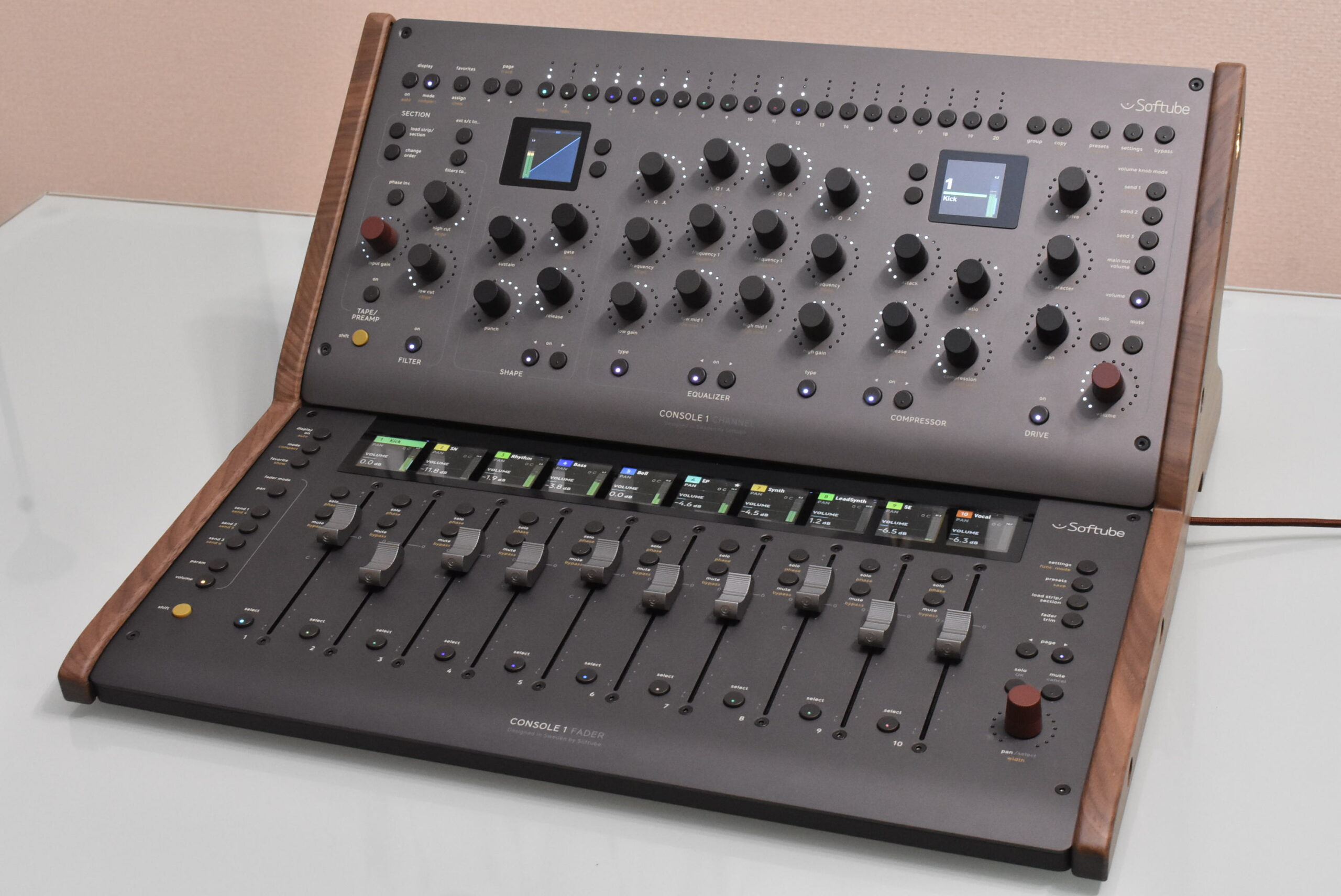 夢のアナログコンソールを自宅で体感できるSoftubeのConsole 1 Channel