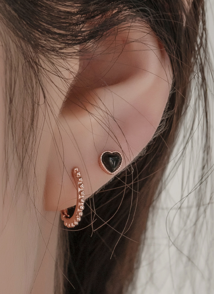 AHKAH アーカー ティランハートピアス 片耳 国内配送・芸能人着用