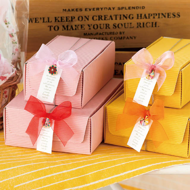 フルートギフトボックス-M／ピンク(W158×D210×H68 ピンク): ギフト