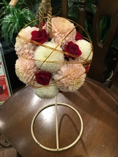 和装用ボールブーケ「ディー ブリューテ」｜【イーフローラ】フラワー