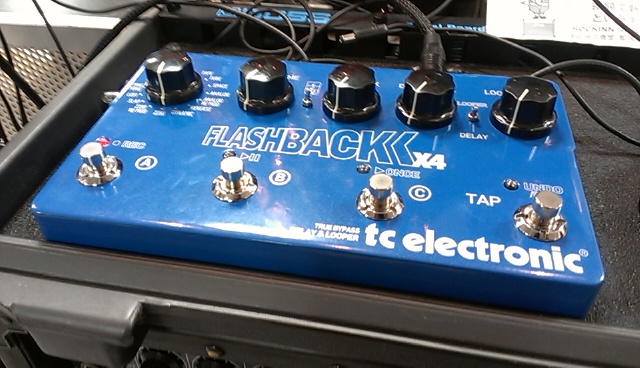 TC Electronic Flashback X4 ギターエフェクター TC Electronic