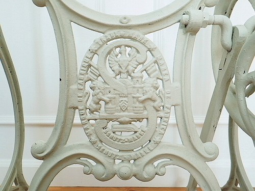 BOTHER足踏みミシンの鉄脚 アイアン テーブルに！ BOTHER足踏みミシン