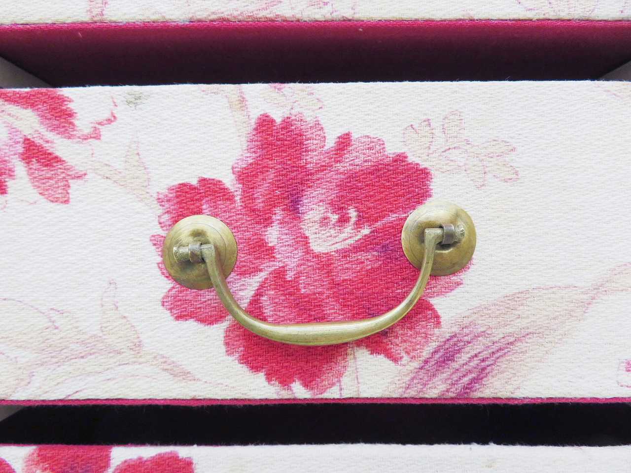 ブドワール 薔薇のファブリック カルトナージュドロワー - 薔薇と天使