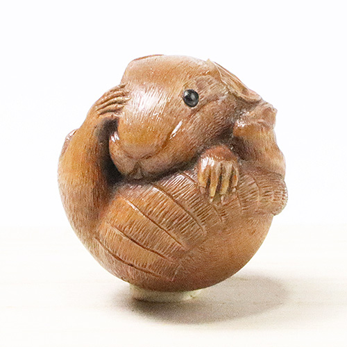 黄楊根付 丸鼠【岡壱名入り】【桐箱付き】（2025年12月10日掲載