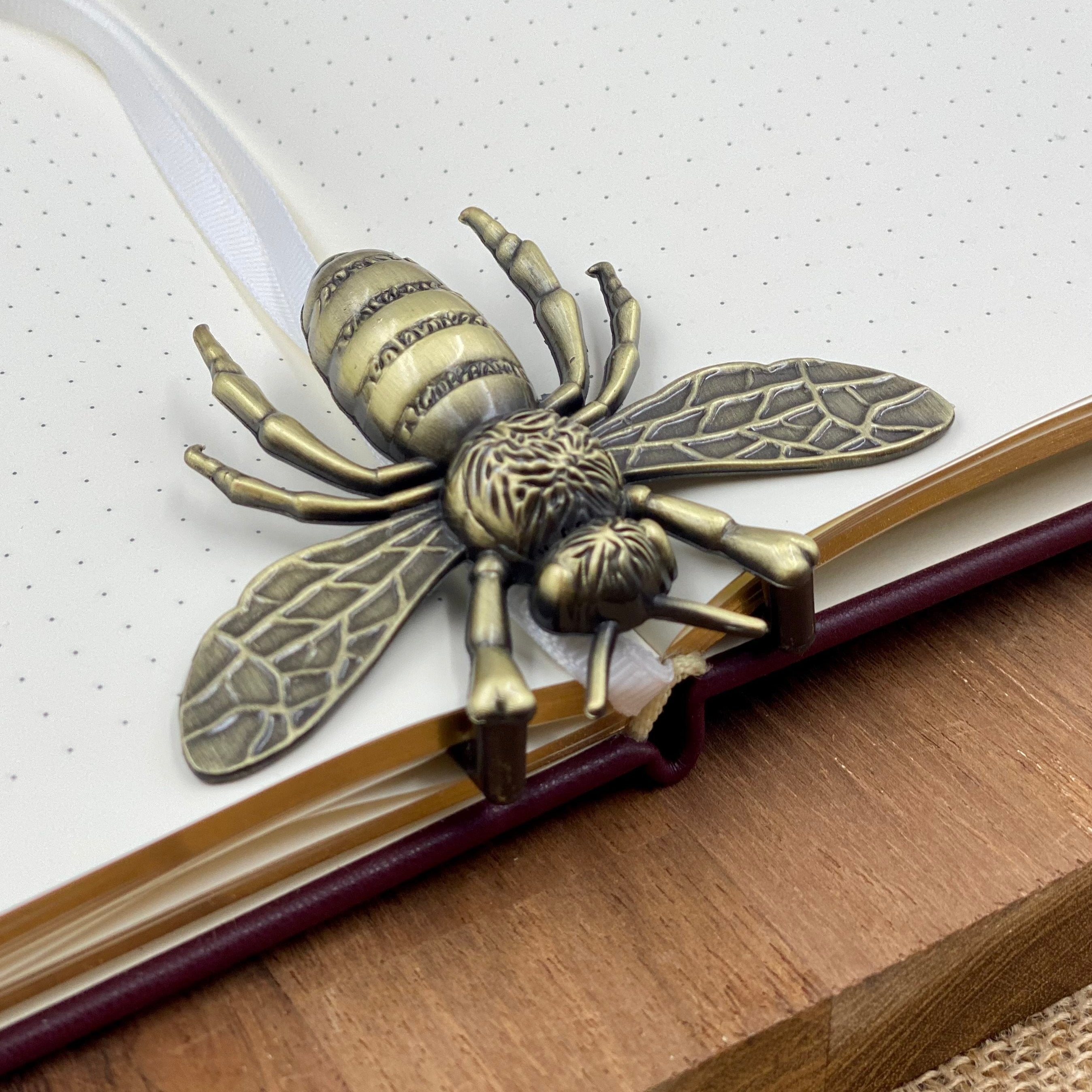Esterbrook Bee Page Holder – Esterbrook Pens