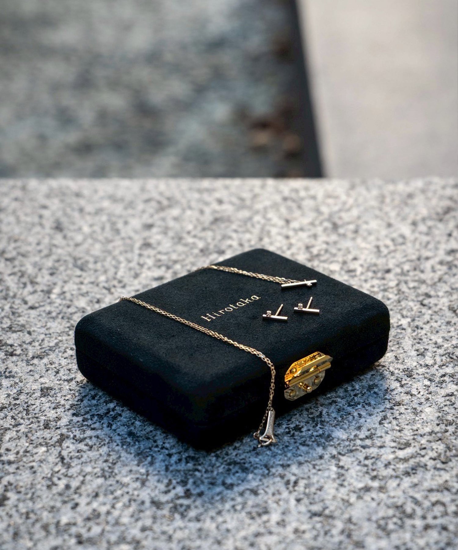 Hirotaka / モスキート ダイヤモンドバーピアス《ESTNATION EXCLUSIVE