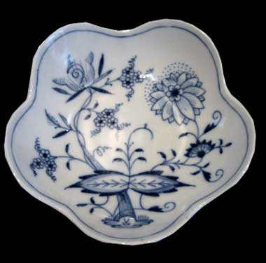 s144-2 オールドマイセン ボタン双剣 朱金オニオン ベジタブルボール