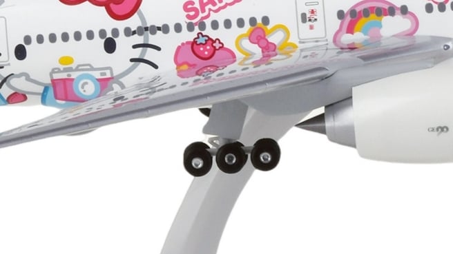EVA AIR B777-300ER Sanrio Besties Jet 1:200 Aircraft Model｜EVA