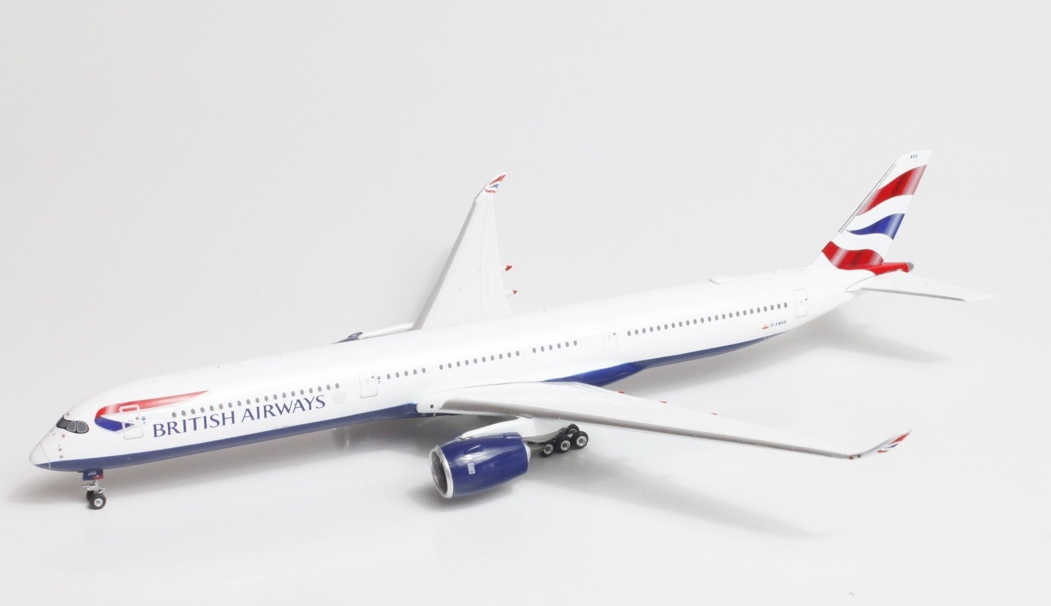 British Airways Airbus A350-1000 G-XWBB die-cast Phoenix 04283