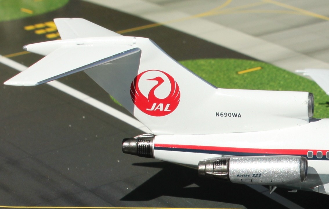 1:200 JAL Japan Airlines 727-100 N690WA (Polished) ezToys