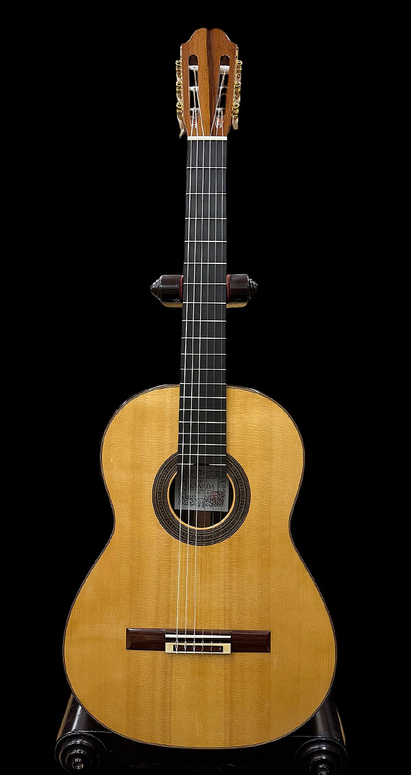 手工クラシックギター