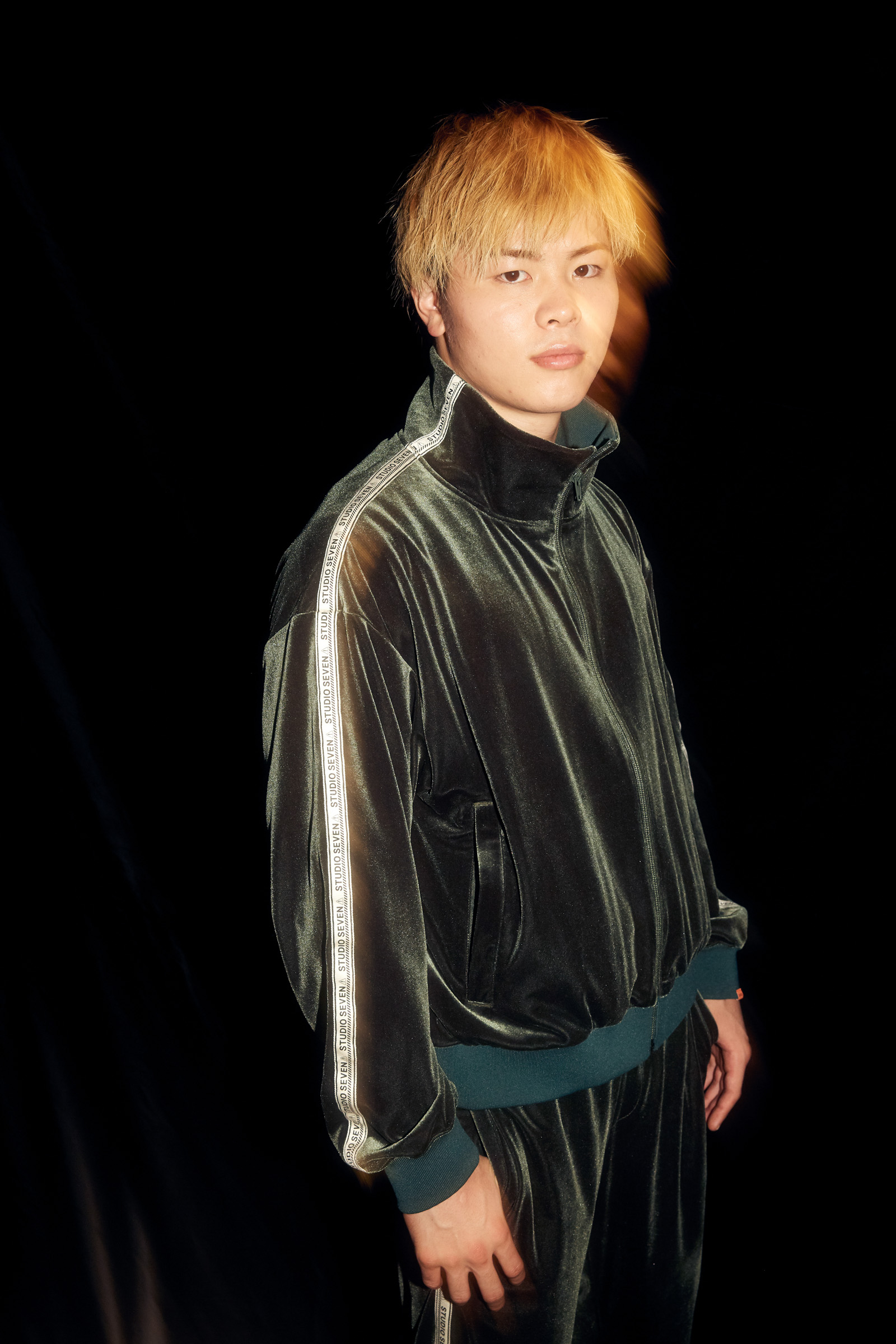 町田啓太がスタジオ セブンのキャンペーンムービーに登場、新作