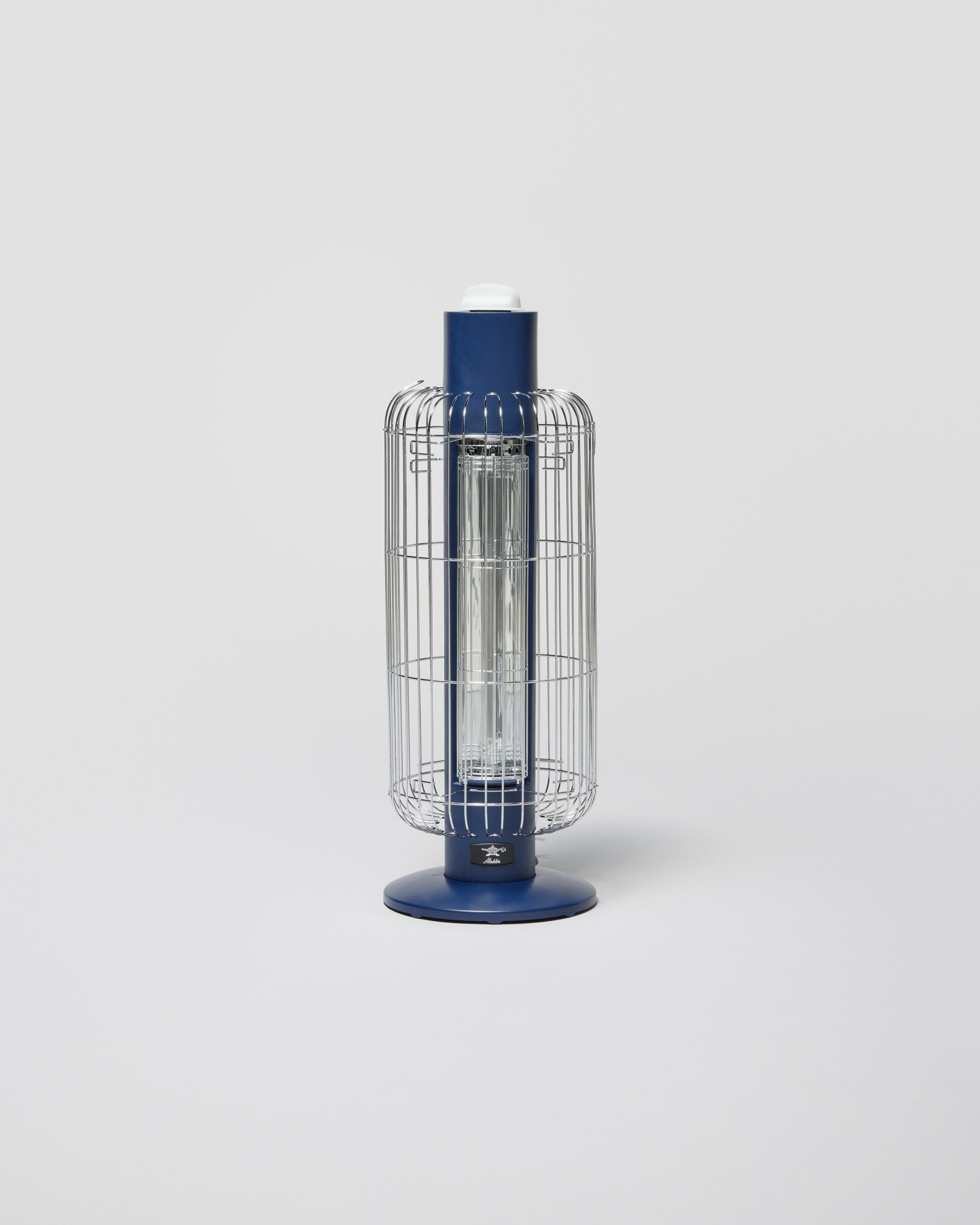 アラジン×ビームス ジャパン新作、定番ストーブが深緑に