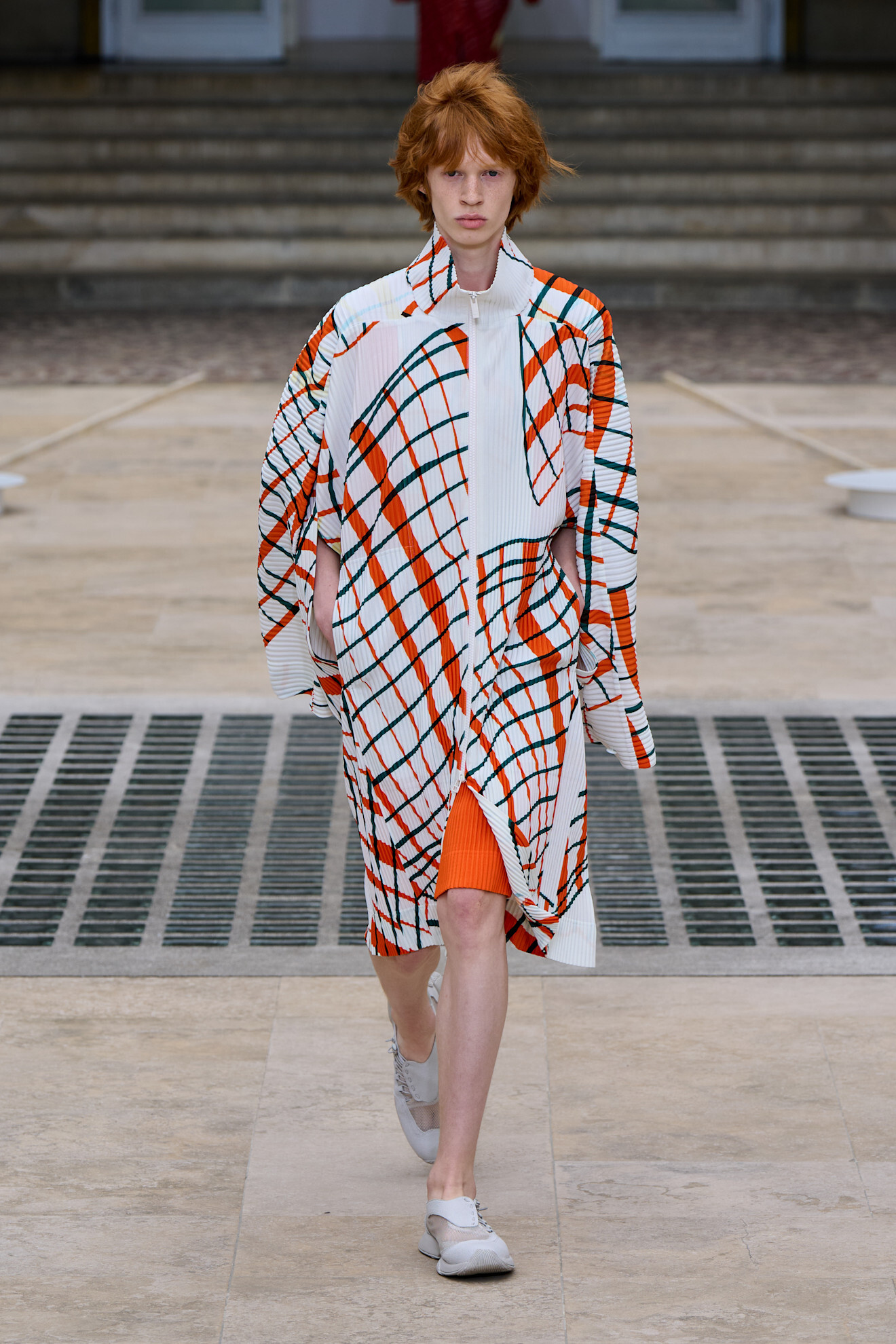 オム プリッセ イッセイ ミヤケがパリコレ終了