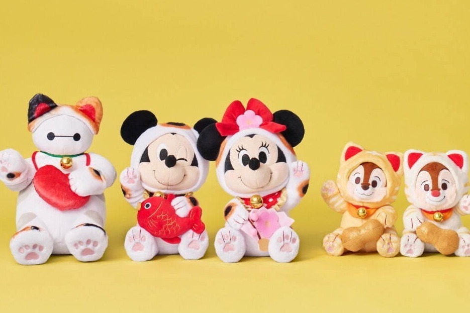 ディズニーストア25年お正月、“猫に扮する”ミッキーのぬいぐるみや新春