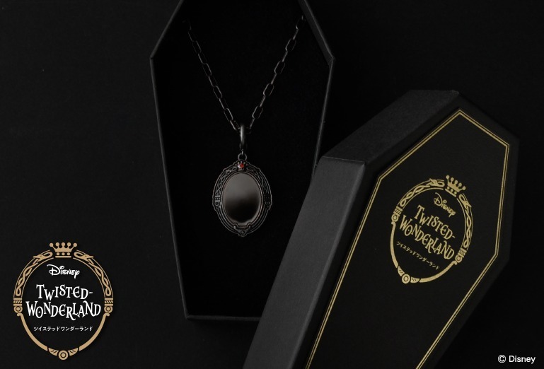 Q-pot.のディズニー「ツイステ」ジュエリー、寮の紋章を配した“魔法の